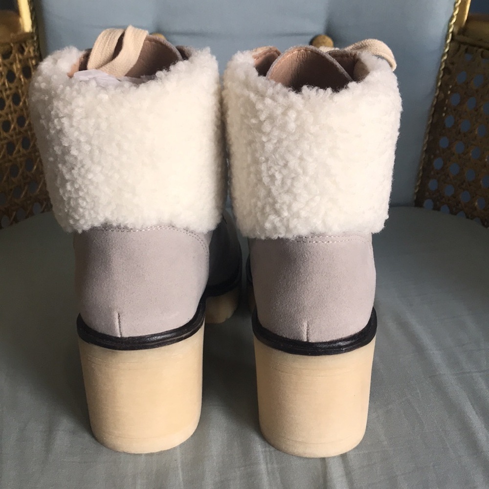NWOT VICI light gray faux suede cream sherpa lug sole lace up ankle booties Sz 6 - Picture 7 of 13